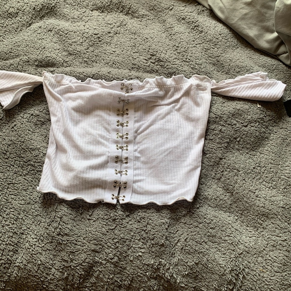 White off the shoulder crop top